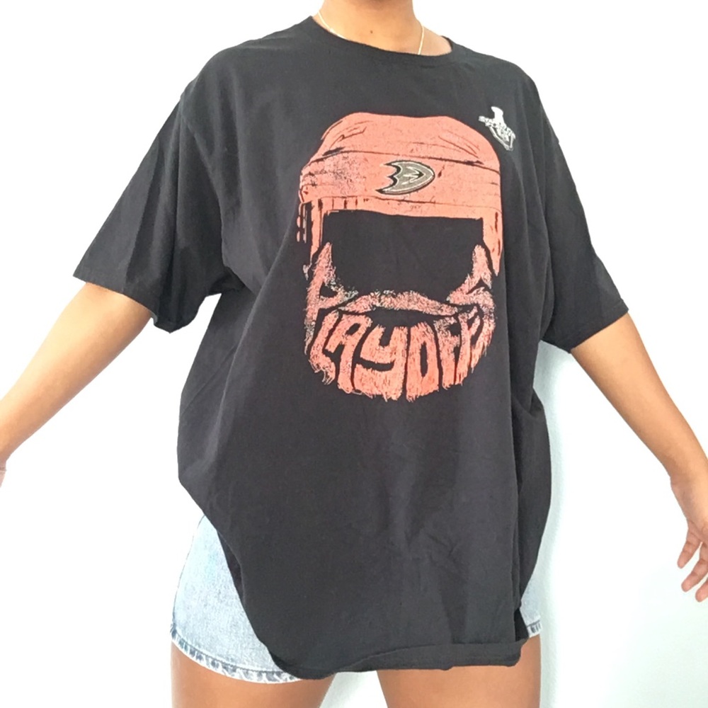 Fanatics NHL black and orange graphic tee
